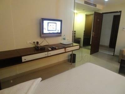Hotel Vandematharam