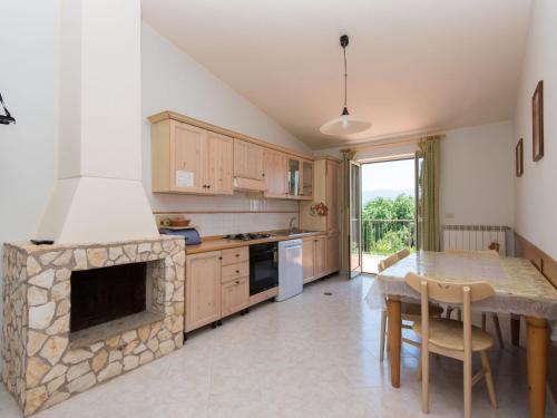 Hostal Holiday Home Il Melograno Collevecchio