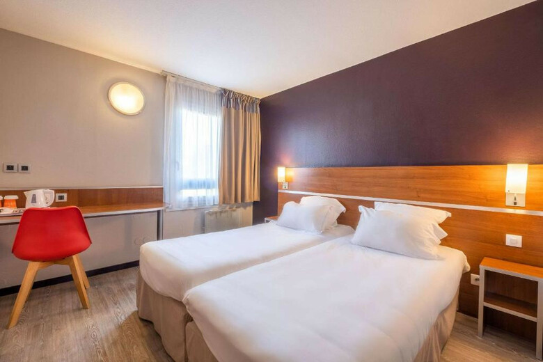 Hotel Kyriad Linas Montlh�ry