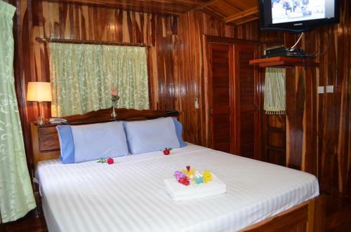 Home Stay Stc Bed And Breakfast