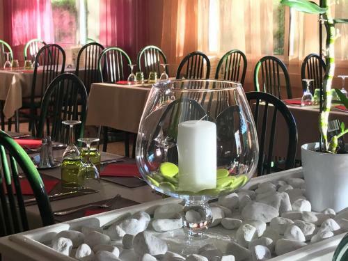 Logis Hotel Les Ch�nes
