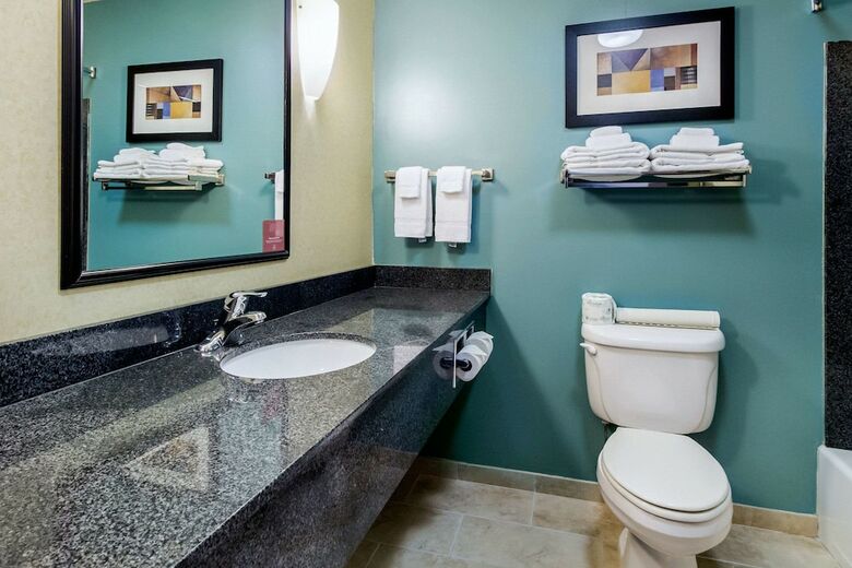 Hotel Sleep Inn & Suites