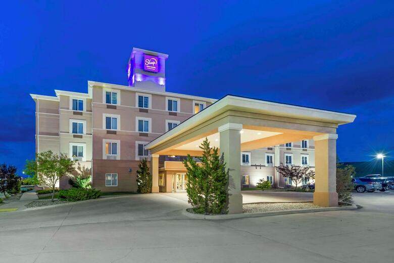 Hotel Sleep Inn & Suites