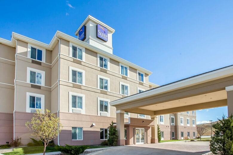Hotel Sleep Inn & Suites
