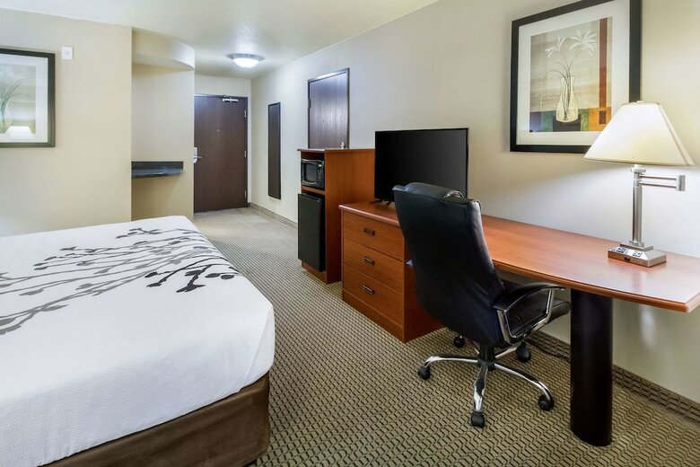 Hotel Sleep Inn & Suites
