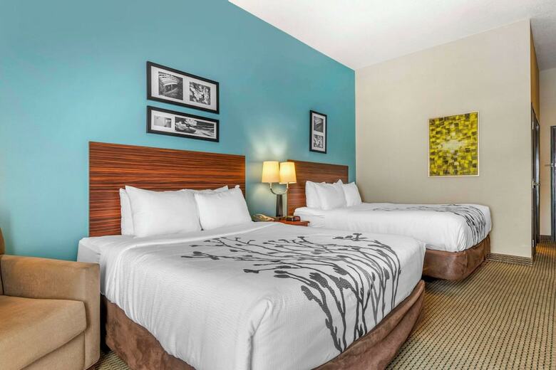 Hotel Sleep Inn & Suites