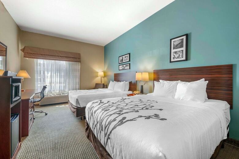 Hotel Sleep Inn & Suites