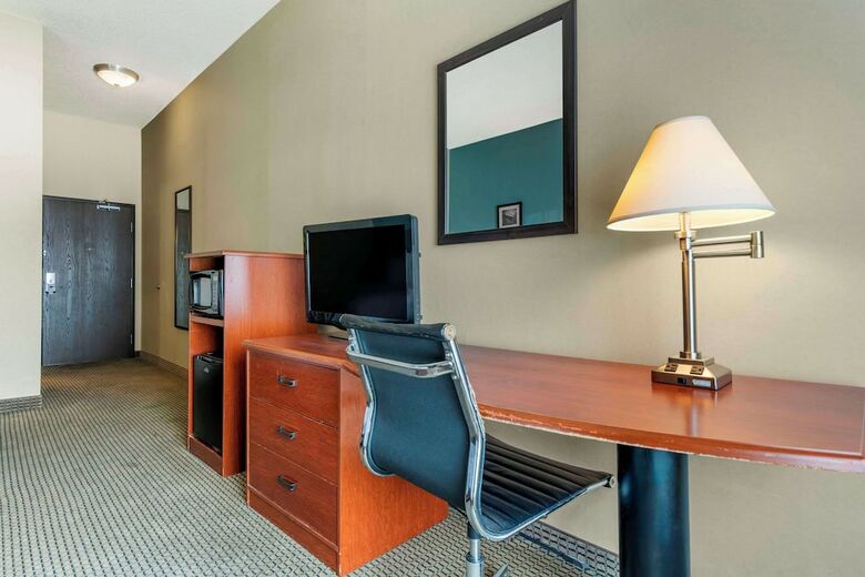 Hotel Sleep Inn & Suites