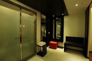 E Hotel