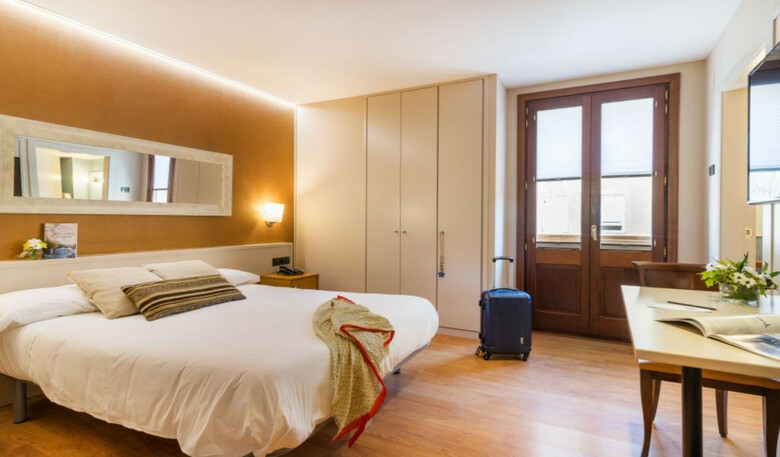 Hotel Els Ca�adors