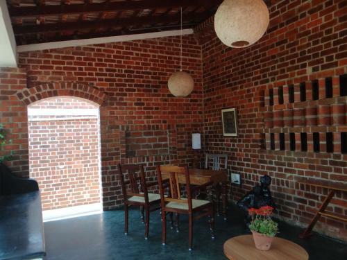 Posada Inn Pondiville Forest Retreat