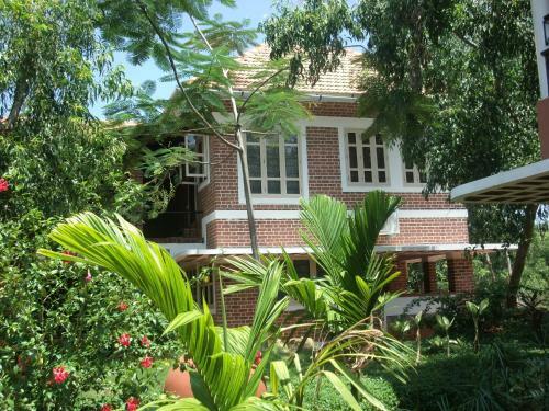 Posada Inn Pondiville Forest Retreat