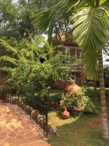 Posada Inn Pondiville Forest Retreat