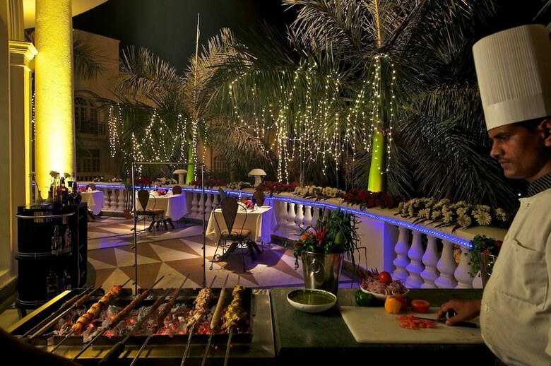 Hotel Vivanta By Taj Gomti Nagar
