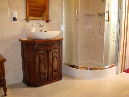 Hostal Pensjonat Dworek Baran�wka