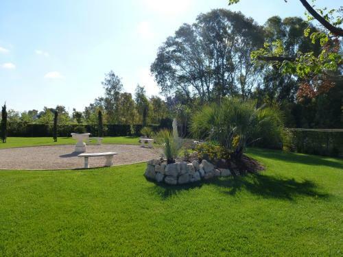 Casale Delle Ronde B&B