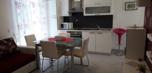 Hostal Dobrila Guesthouse