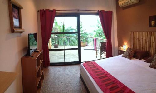 Hostal Samui Pink House