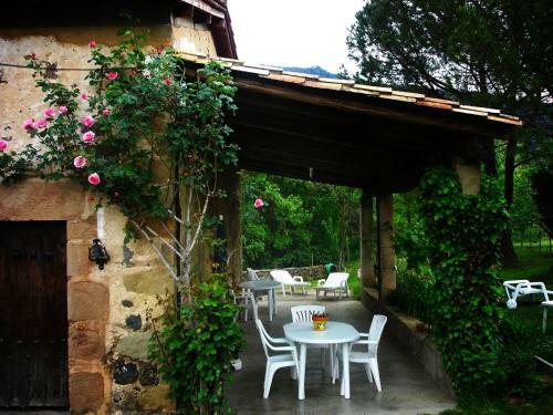Agroturismo Apartaments Mas Violella