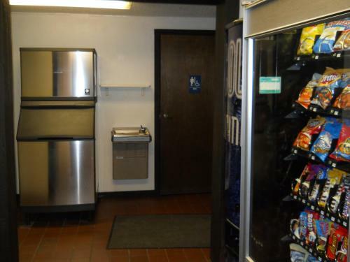 Value Inn Motel - Oak Creek