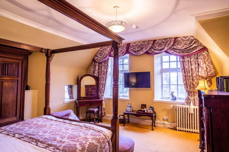 Agroturismo Dalmunzie Castle Hotel