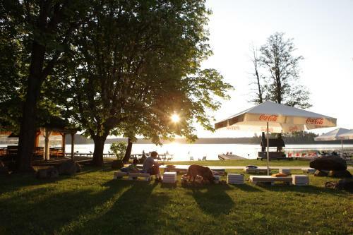 Lodge Jab?o? Lake Resort