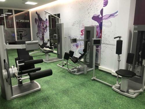 Grape Town Hotel, Spa, Sport, Bowling, Squash, Restaurant