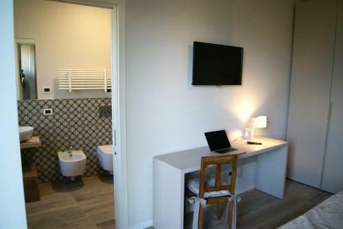 Daman Rooms & Breakfast