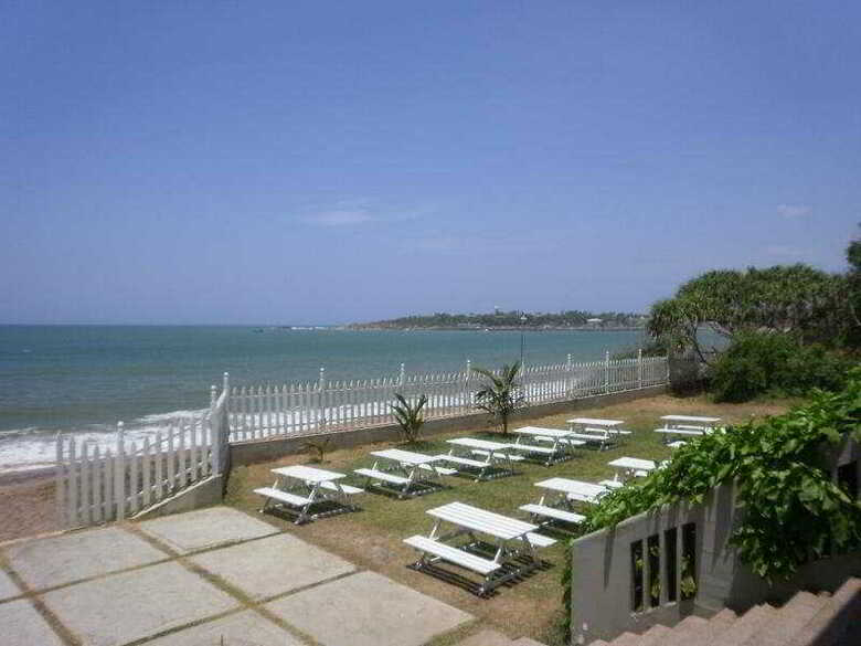 Peacock Beach Hotel