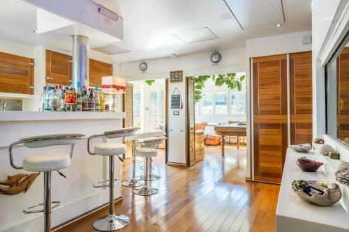 B&B La Cabine And Spa