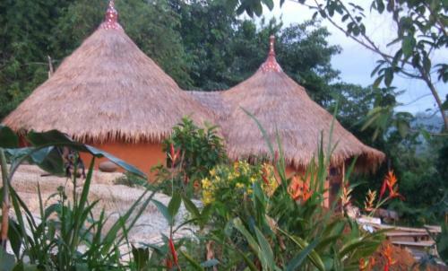 Bed & Breakfast Chiang Dao Roundhouses