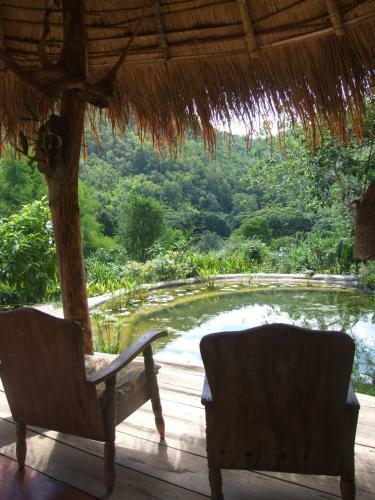 Bed & Breakfast Chiang Dao Roundhouses