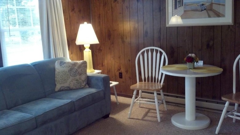 Driftwood Efficiency Motel