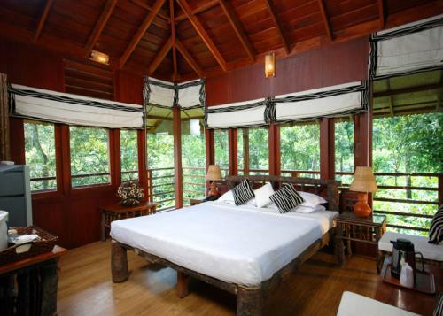Hotel Thekkady Carmelia Haven Resort