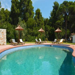 Hotel Lake Studios