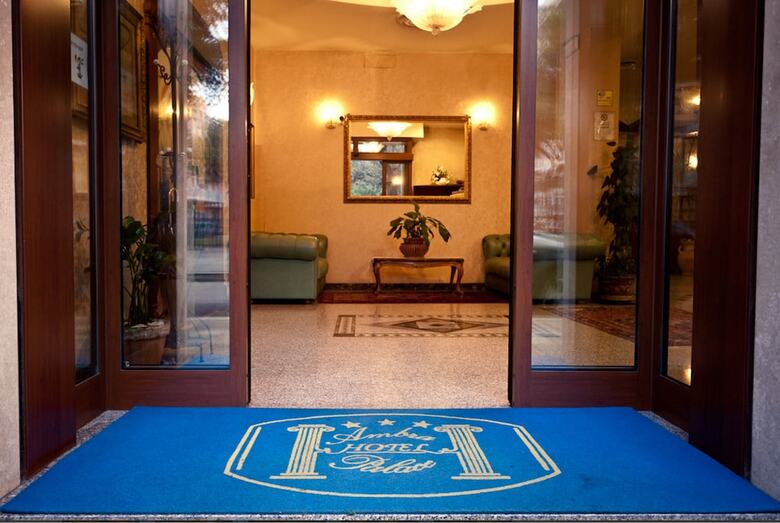 Hotel Ambra Palace