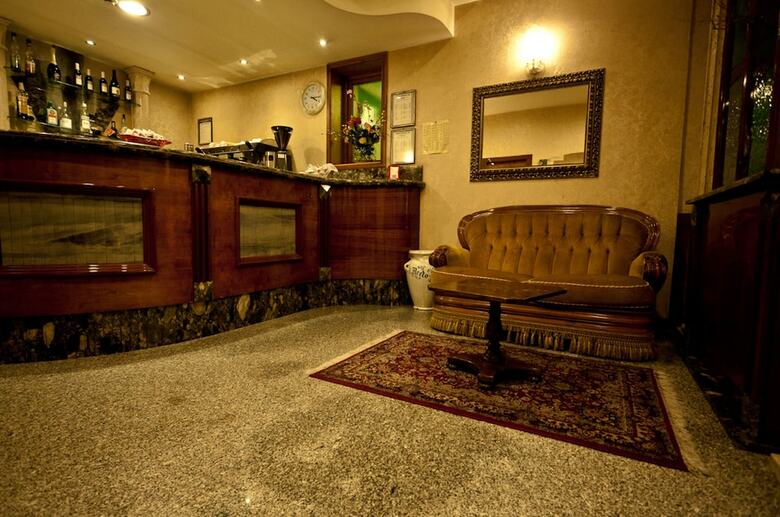 Hotel Ambra Palace