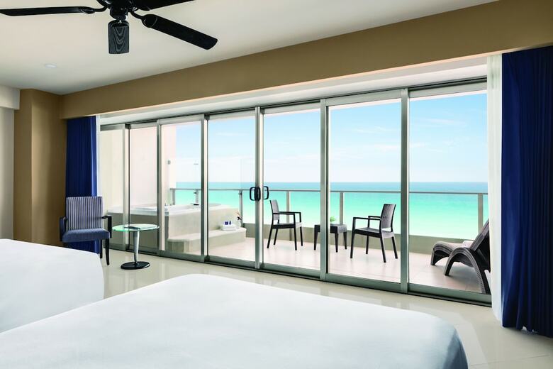 Hotel Seadust Cancun Family Resort