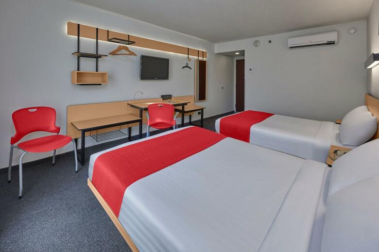 Hotel City Express Guadalajara Expo