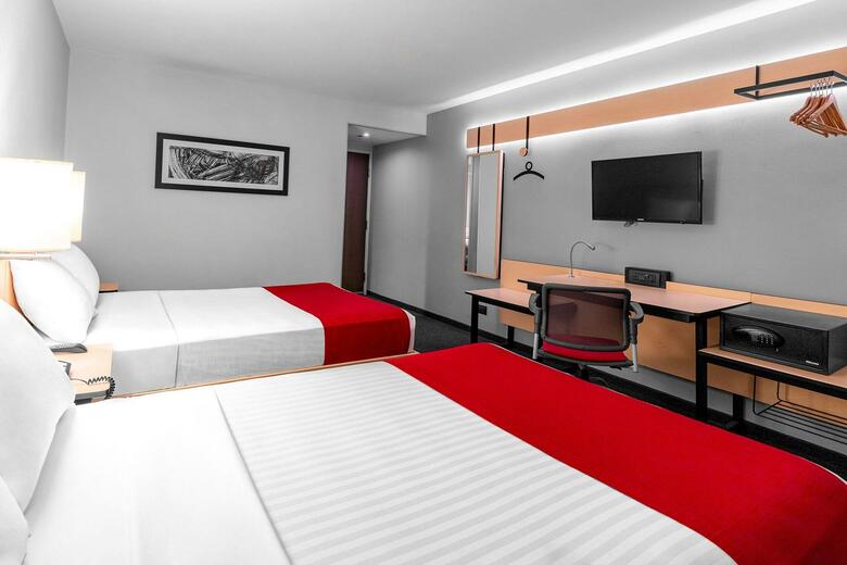 Hotel City Express Guadalajara Expo