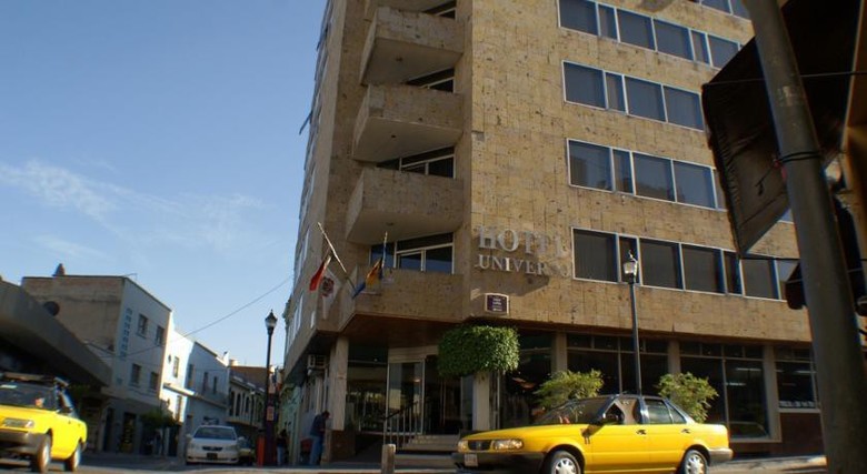 Hotel Universo