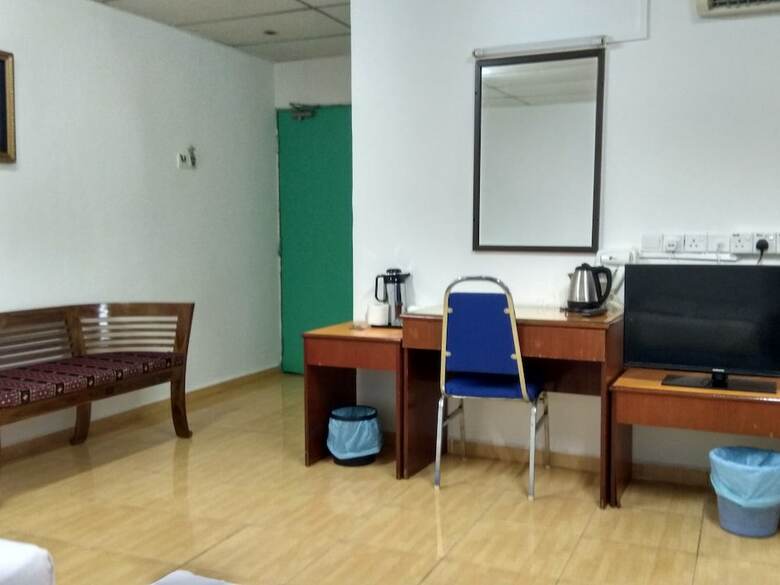 Hotel K T Mutiara