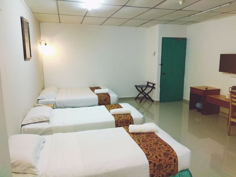 Hotel K T Mutiara