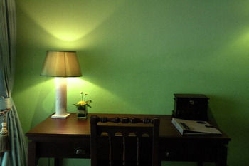 Hotel Samaya Bura