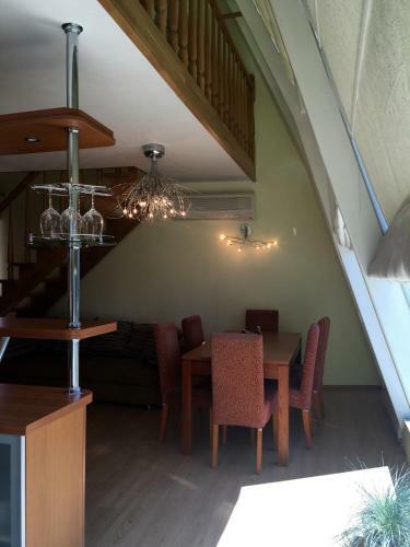 Arunes Apartments