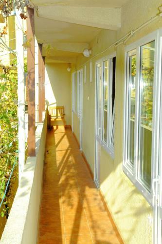 Hostal Guest House Alyans