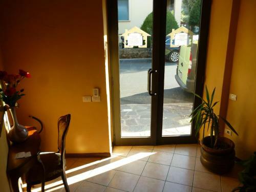 Hostal Eurotravel Bed And Car
