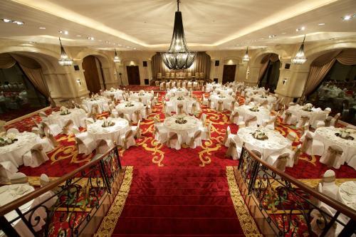 Al Rawasi Hotel Suites