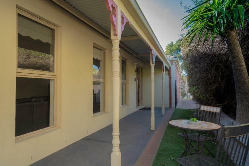 Serviced Houses Melbourne Airport