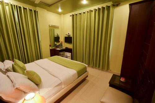 Hotel Central Residency